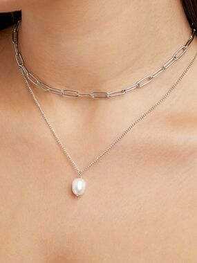 Angela Pearl Silver Necklace - Beautiful Earth